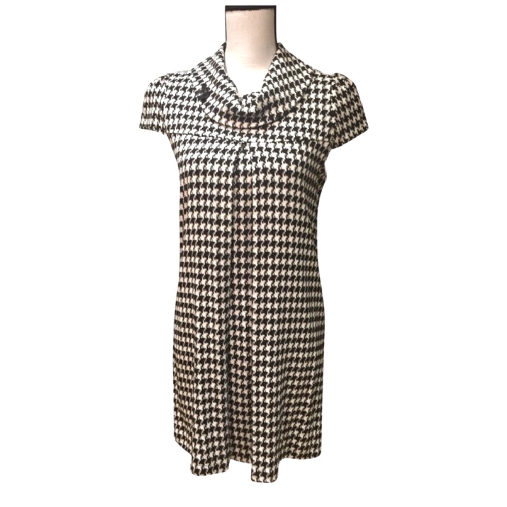 Black/White Dogtooth Printed A-line Dress